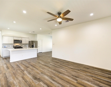 5406 Castlebury Meadows Drive - Photo Thumbnail 8