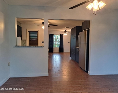 1311 Cindy Circle Ne - Photo Thumbnail 6