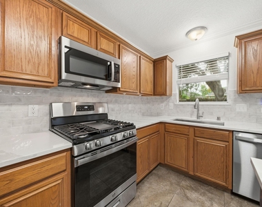 32334 Summer Park Lane - Photo Thumbnail 7
