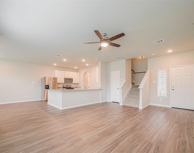 2335 Tavo Trail Drive - Photo Thumbnail 8