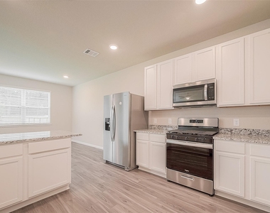 2335 Tavo Trail Drive - Photo Thumbnail 17