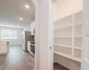 2335 Tavo Trail Drive - Photo Thumbnail 22