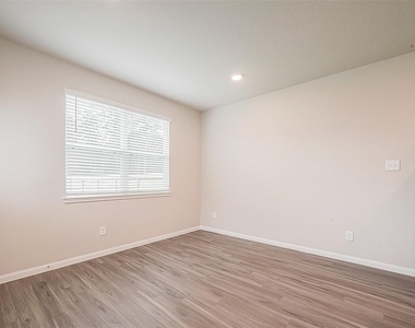 2335 Tavo Trail Drive - Photo Thumbnail 13