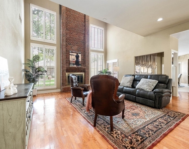 3702 Belle Grove Ln - Photo Thumbnail 7