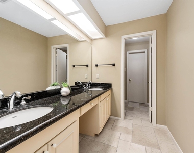 3702 Belle Grove Ln - Photo Thumbnail 38