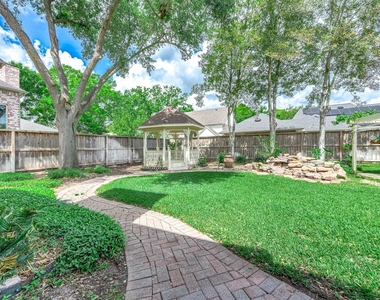 3702 Belle Grove Ln - Photo Thumbnail 2