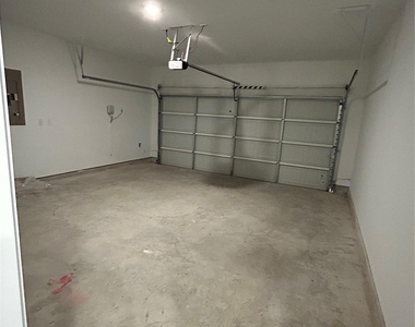 6706 Violet Clover Ave - Photo Thumbnail 19