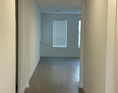 6706 Violet Clover Ave - Photo Thumbnail 2