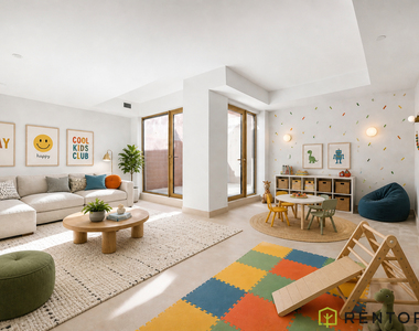 960 Franklin Avenue - Photo Thumbnail 3