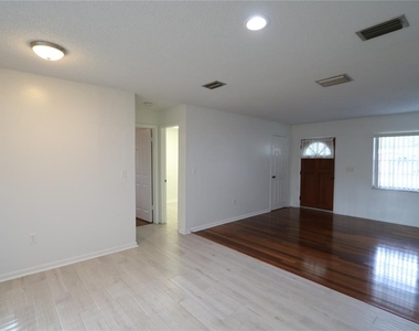 4109 E 99th Avenue - Photo Thumbnail 9