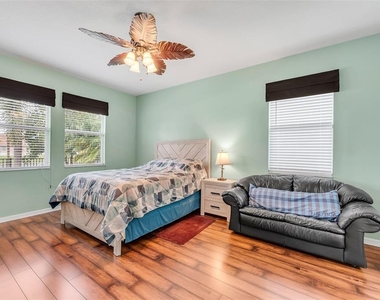 11236 77th Street E - Photo Thumbnail 12