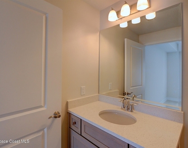 1465 S Harbor City Boulevard - Photo Thumbnail 9