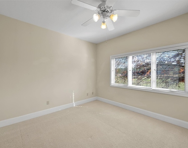 28 Waters Edge Street - Photo Thumbnail 16