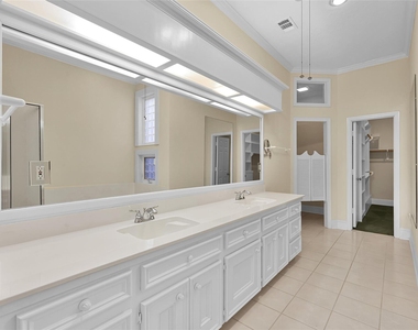 28 Waters Edge Street - Photo Thumbnail 11