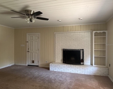815 W Plymouth Street - Photo Thumbnail 9