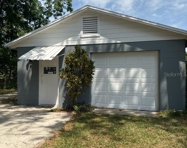 815 W Plymouth Street - Photo Thumbnail 19