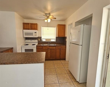 8775 58th Street N - Photo Thumbnail 2