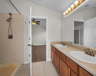 617 52nd Avenue N - Photo Thumbnail 34