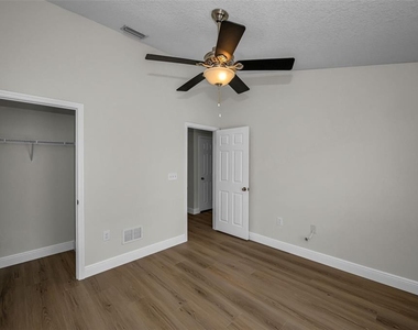 617 52nd Avenue N - Photo Thumbnail 36