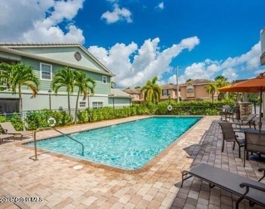 1800 Noel Place - Photo Thumbnail 27