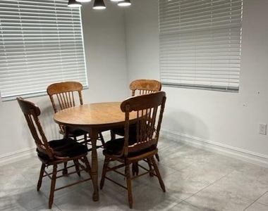 1800 Noel Place - Photo Thumbnail 3