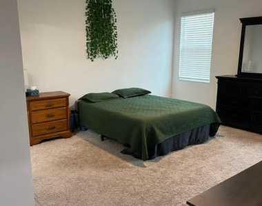 1800 Noel Place - Photo Thumbnail 8