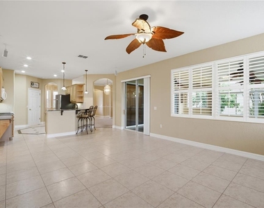 718 Bunker View Drive - Photo Thumbnail 8