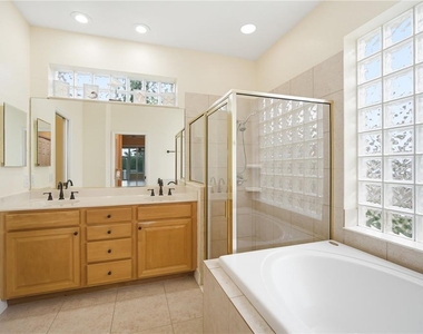 718 Bunker View Drive - Photo Thumbnail 14