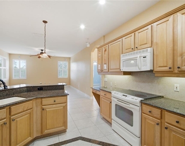 718 Bunker View Drive - Photo Thumbnail 9