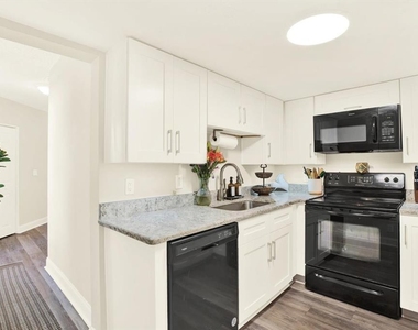 1707 E New Orleans Avenue - Photo Thumbnail 6