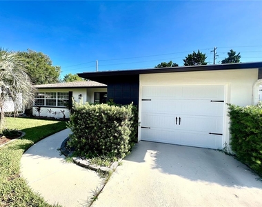 2066 Druid Park Drive N - Photo Thumbnail 1