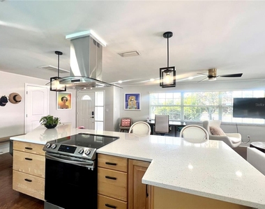 2066 Druid Park Drive N - Photo Thumbnail 33