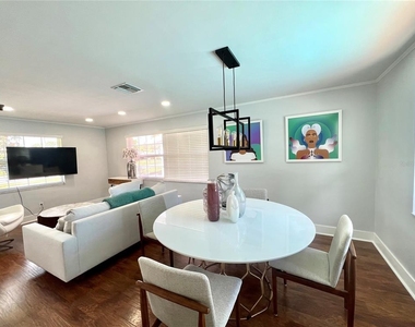 2066 Druid Park Drive N - Photo Thumbnail 12