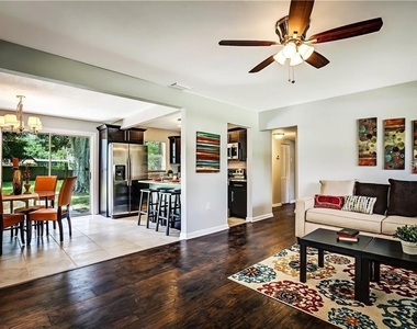 4106 W Oklahoma Avenue - Photo Thumbnail 2