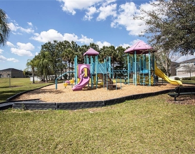 1319 Rowantree Drive - Photo Thumbnail 30