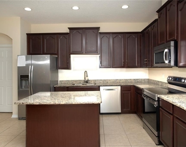 1319 Rowantree Drive - Photo Thumbnail 8