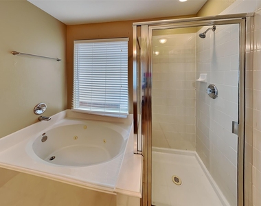 11831 Brantley Haven Drive - Photo Thumbnail 8