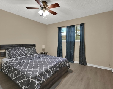 14102 Sylvia Drive - Photo Thumbnail 10