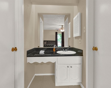 14102 Sylvia Drive - Photo Thumbnail 16