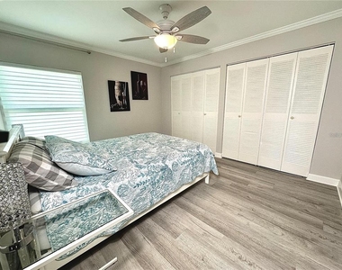 4908 38th Way S - Photo Thumbnail 16