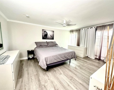 4908 38th Way S - Photo Thumbnail 9