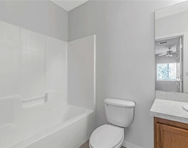 9519 Newdale Way - Photo Thumbnail 10
