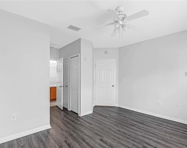 9519 Newdale Way - Photo Thumbnail 13