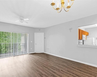 9519 Newdale Way - Photo Thumbnail 5