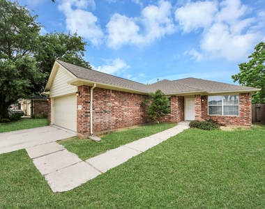 18910 Bonners Park Circle - Photo Thumbnail 4