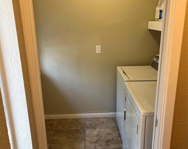 2265 W Settlers Way Way - Photo Thumbnail 1