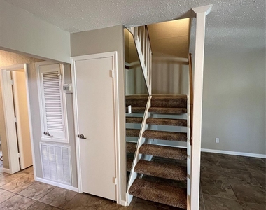2265 W Settlers Way Way - Photo Thumbnail 8
