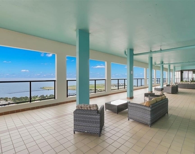 1 Beach Drive Se - Photo Thumbnail 24