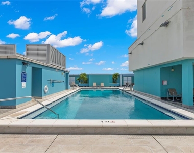 1 Beach Drive Se - Photo Thumbnail 18