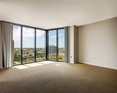 1 Beach Drive Se - Photo Thumbnail 4
